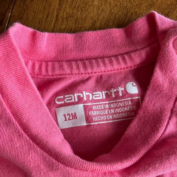 Carhartt pink pocket onesie 12m - Picture 2 of 6